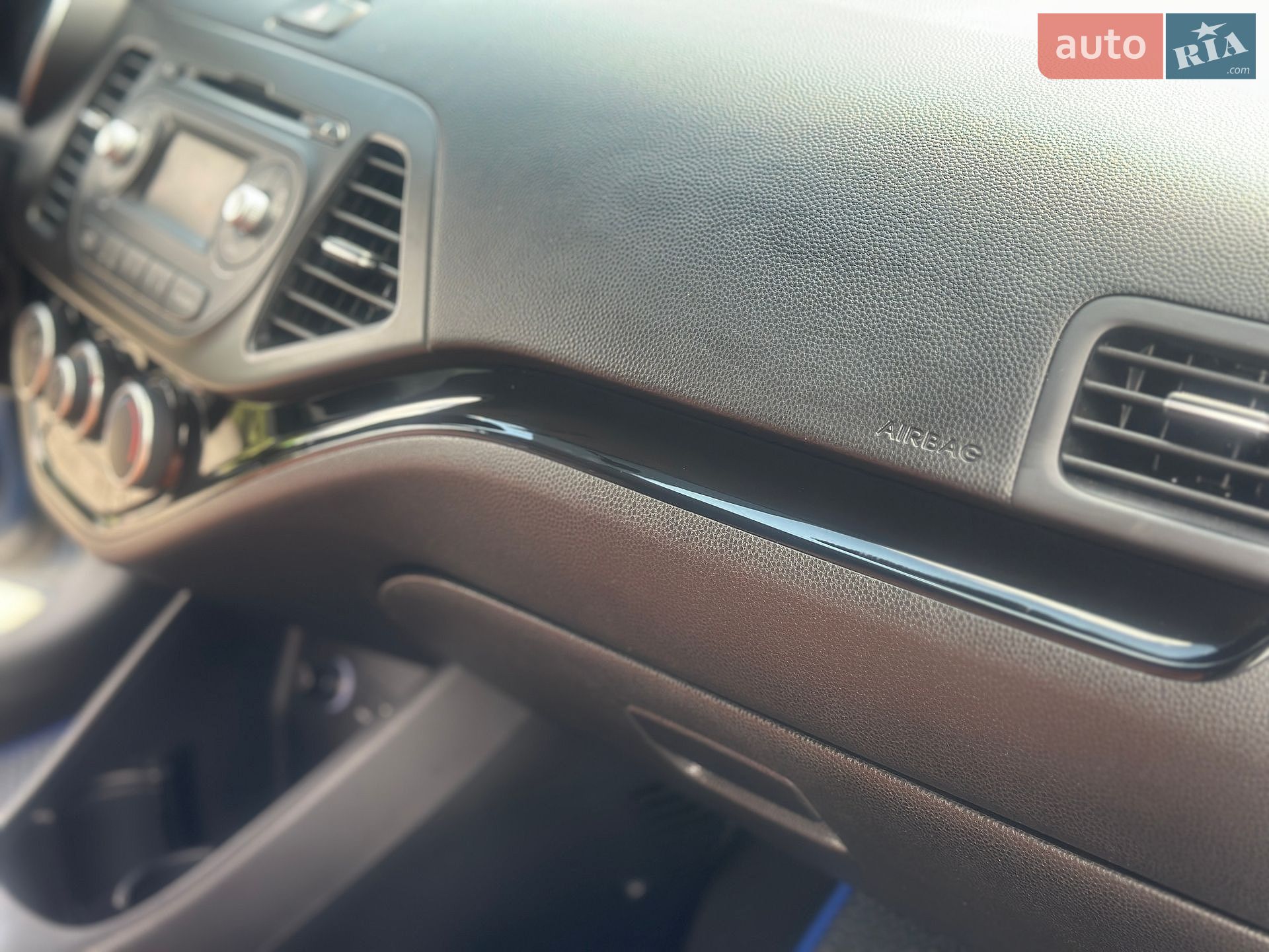 Kia Picanto 2016 VIN KNABX512BHT333597 фото оголошення 24 з 28