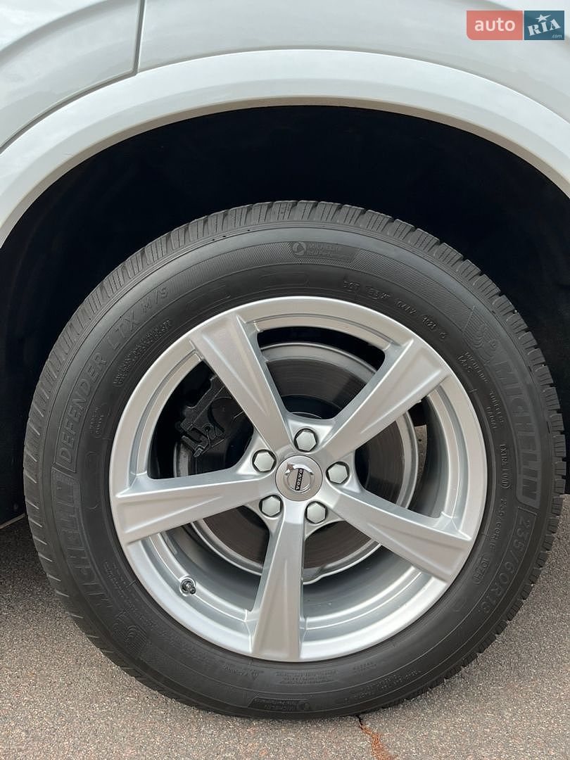 Volvo XC90 2016 VIN YV4102XKXG1068072 фото оголошення 6 з 42