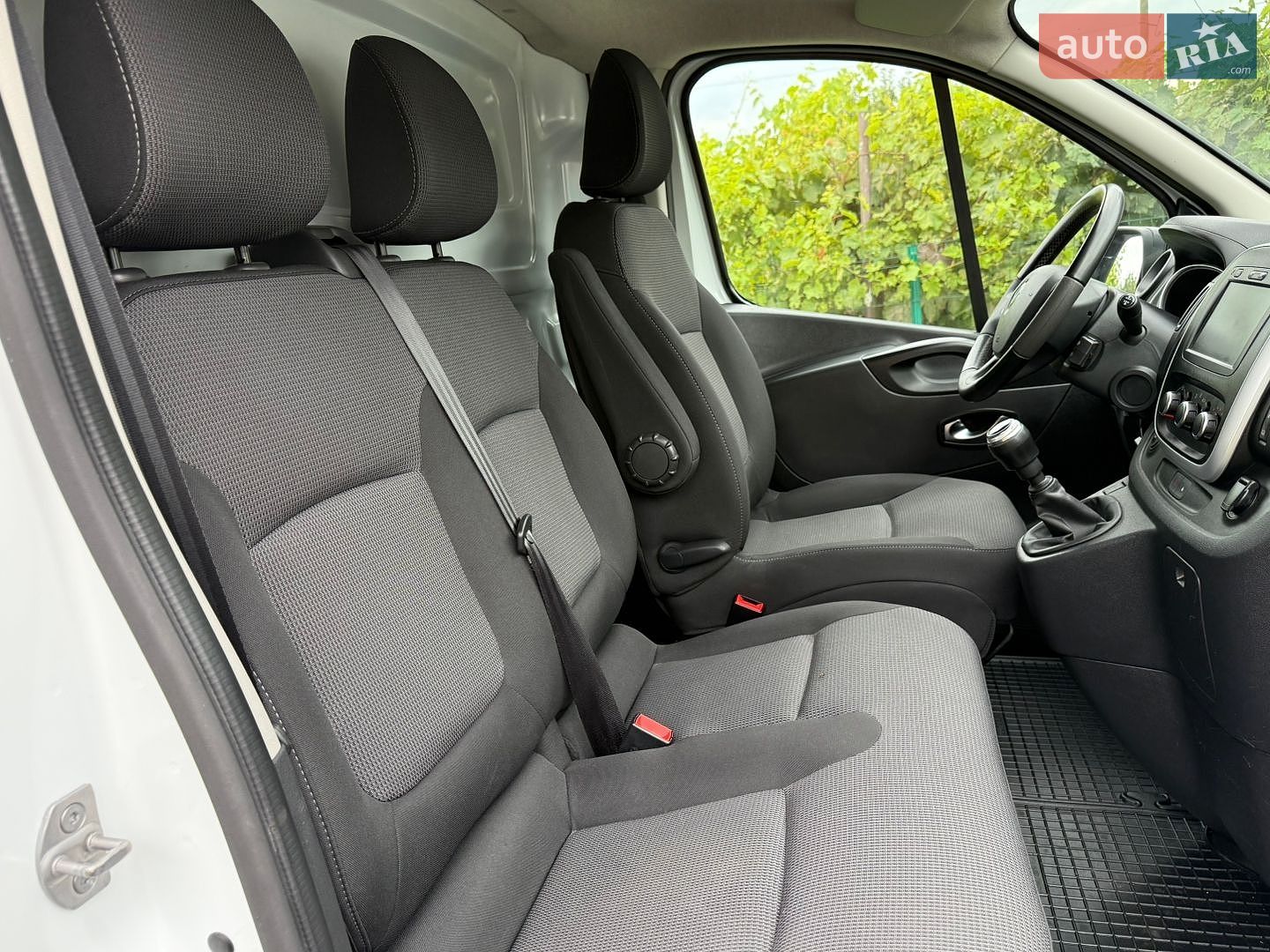 Renault Trafic 2021 VIN VF1FL000467811459 фото оголошення 39 з 80