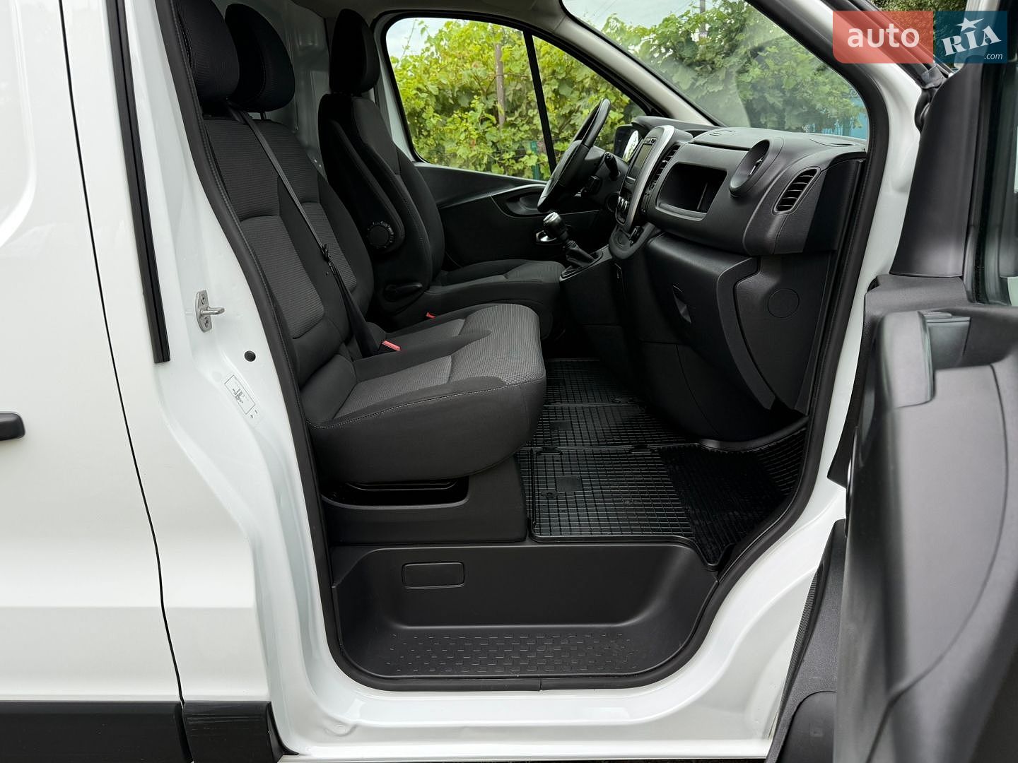 Renault Trafic 2021 VIN VF1FL000467811459 фото оголошення 41 з 80