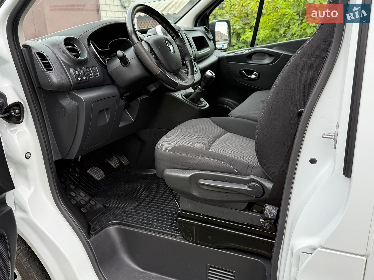 Renault Trafic 2021 VIN VF1FL000467811459 фото оголошення 46 з 80