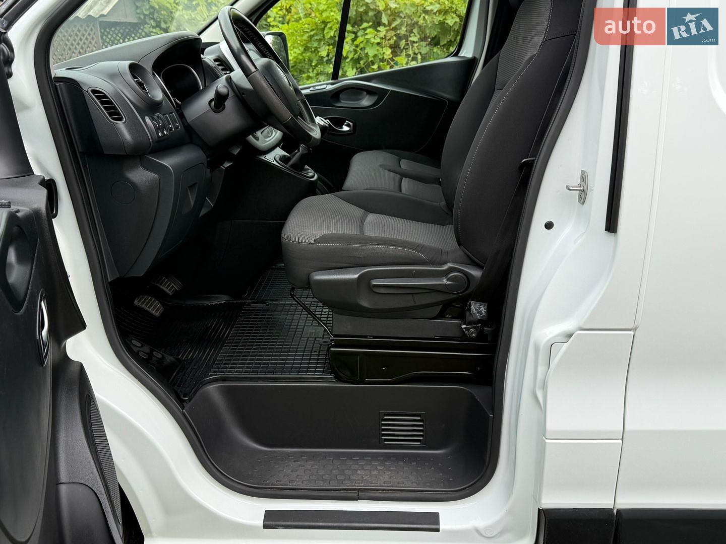 Renault Trafic 2021 VIN VF1FL000467811459 фото оголошення 47 з 80