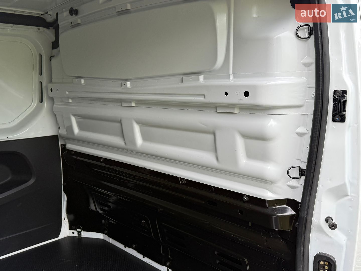 Renault Trafic 2021 VIN VF1FL000467811459 фото оголошення 61 з 80