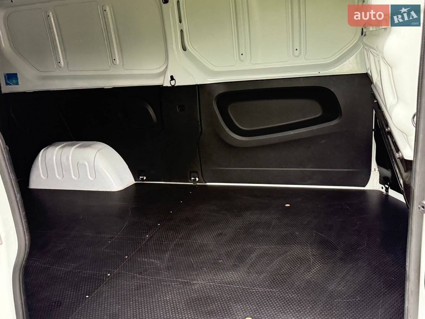 Renault Trafic 2021 VIN VF1FL000467811459 фото оголошення 64 з 80