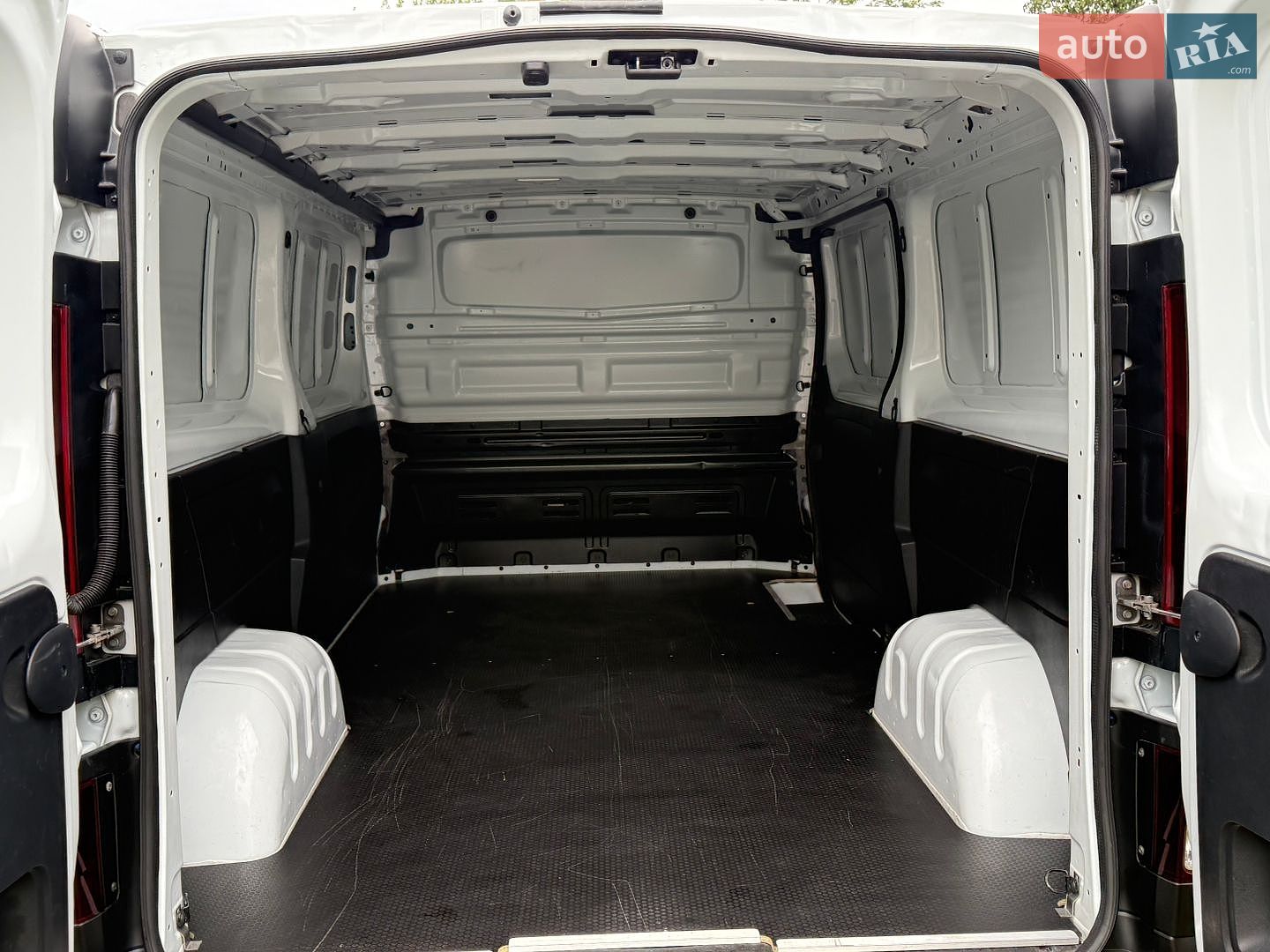 Renault Trafic 2021 VIN VF1FL000467811459 фото оголошення 67 з 80