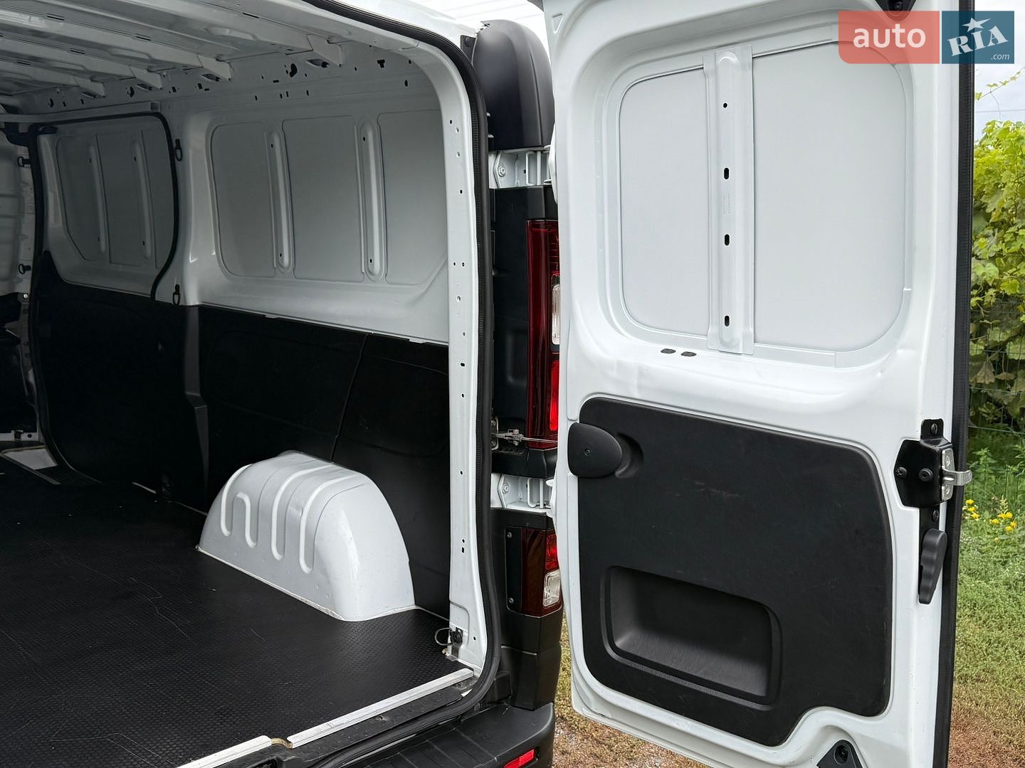 Renault Trafic 2021 VIN VF1FL000467811459 фото оголошення 68 з 80