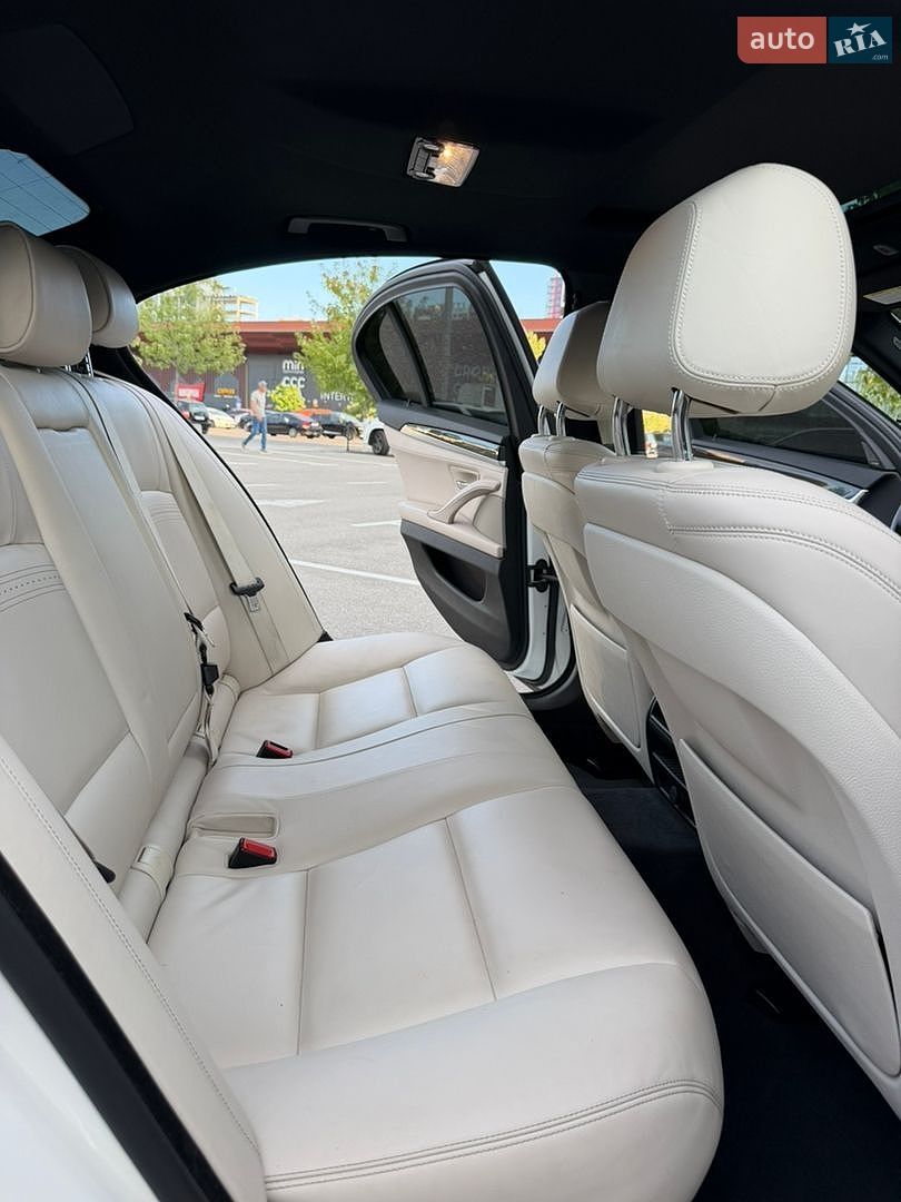 BMW 5 Series 2014 VIN WBA5A5C58ED507121 фото оголошення 26 з 33