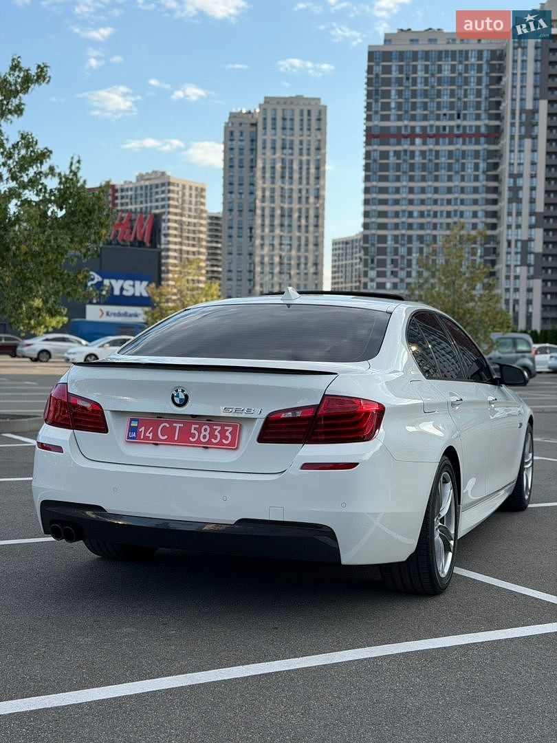BMW 5 Series 2014 VIN WBA5A5C58ED507121 фото оголошення 8 з 33