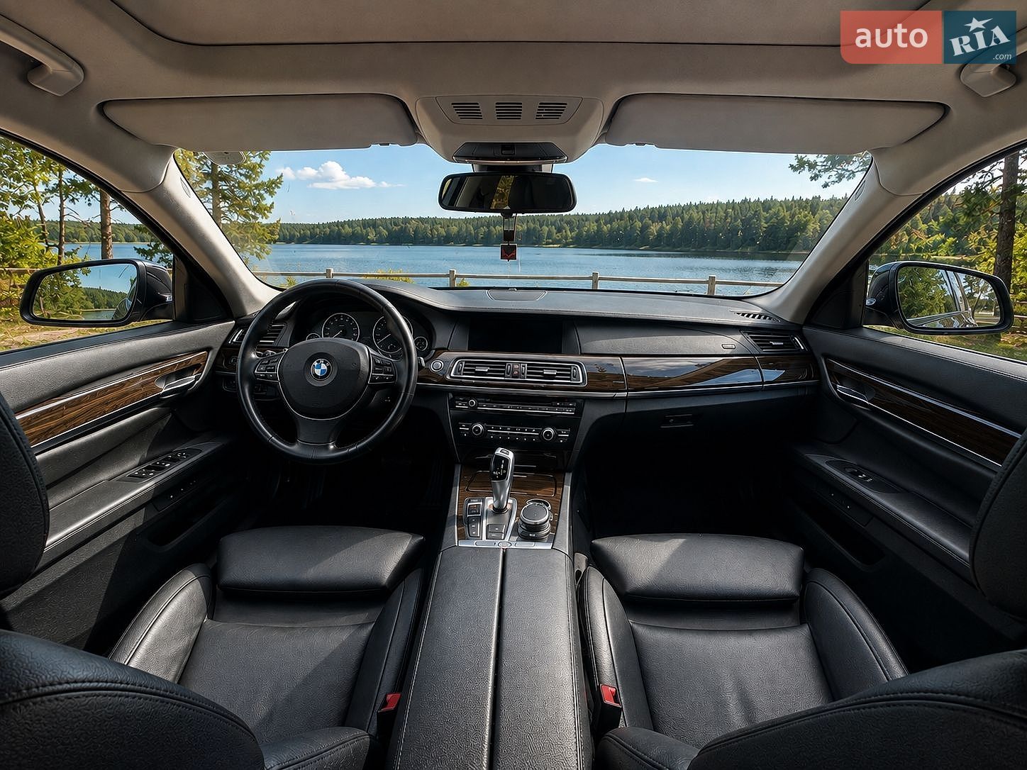 BMW 7 Series 2011 VIN WBAKB4102CC929583 фото оголошення 17 з 47