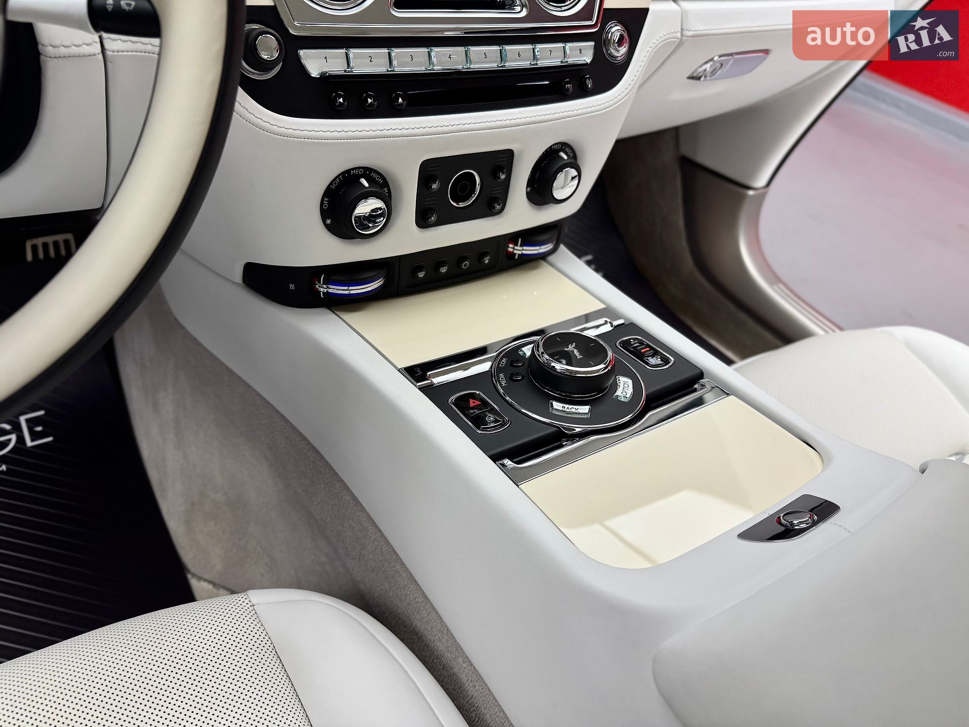 Rolls-Royce Wraith 2020 VIN SCAXZ0108MU203467 фото оголошення 33 з 45