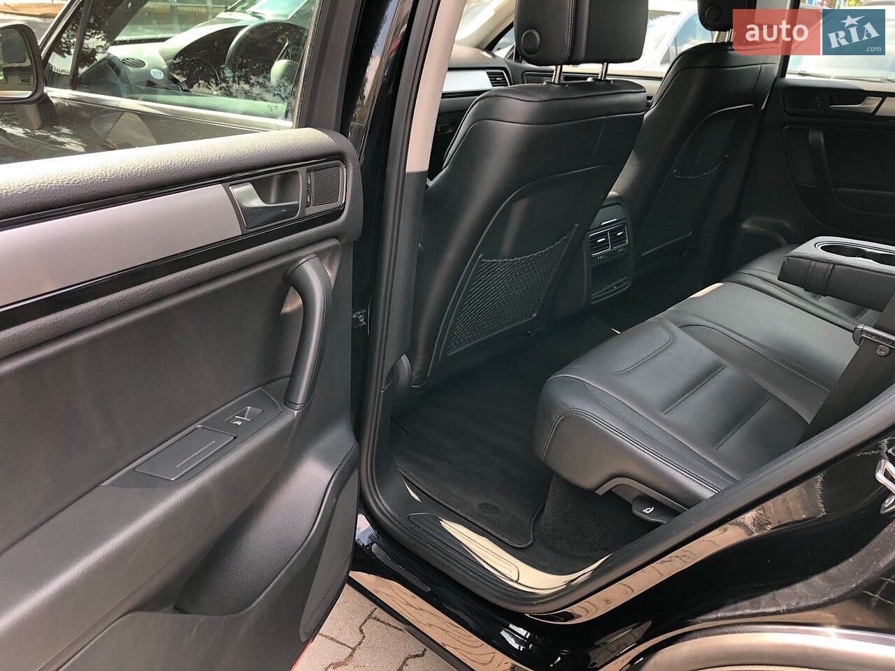 Volkswagen Touareg 2011 VIN WVGZZZ7PZCD024486 фото оголошення 8 з 12