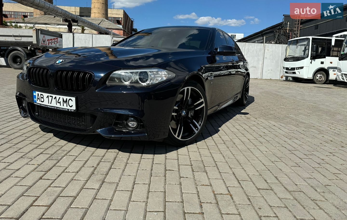 BMW 5 Series 2013 VIN WBA5D31080D059619 фото оголошення 2 з 76
