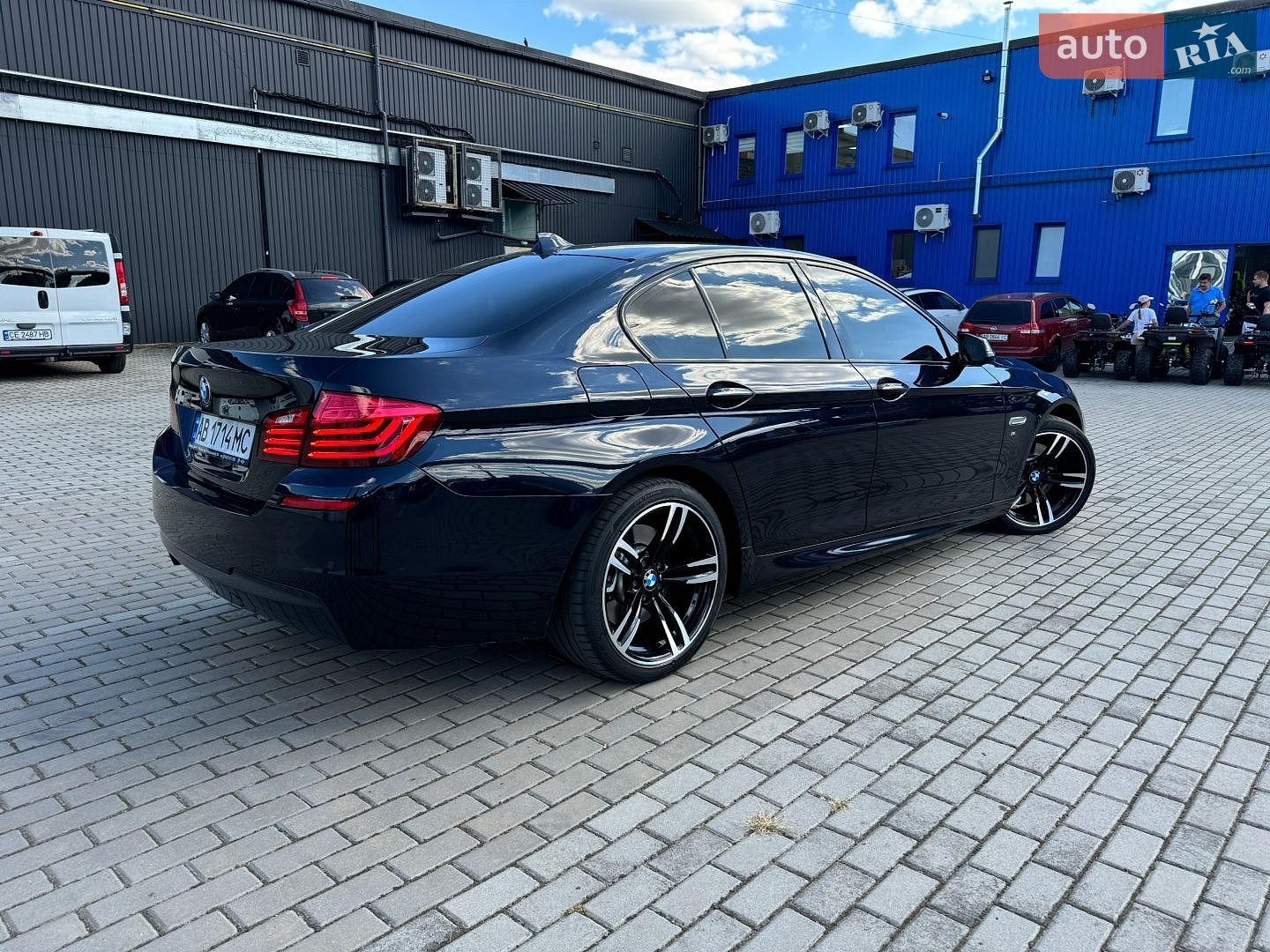 BMW 5 Series 2013 VIN WBA5D31080D059619 фото оголошення 38 з 123