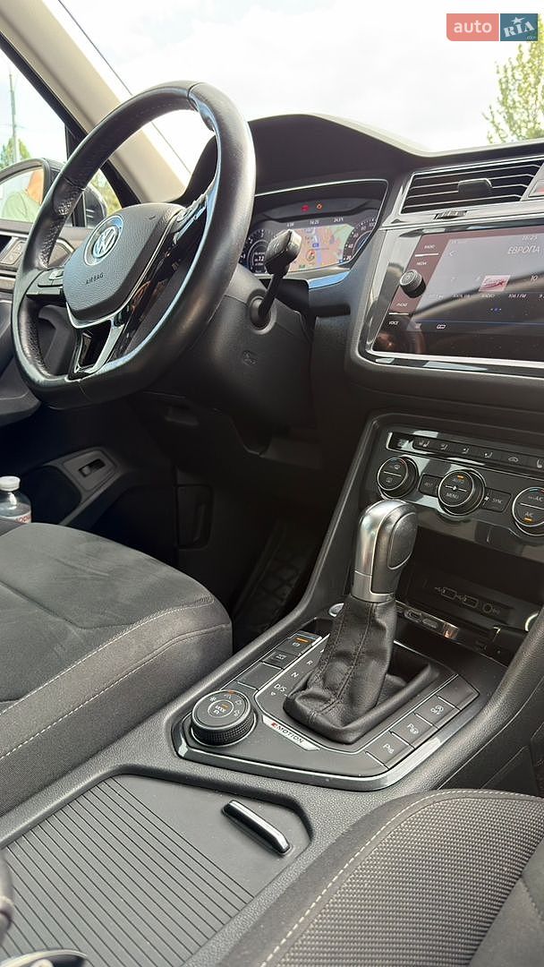 Volkswagen Tiguan 2018 VIN WVGZZZ5NZJW909671 фото оголошення 7 з 8