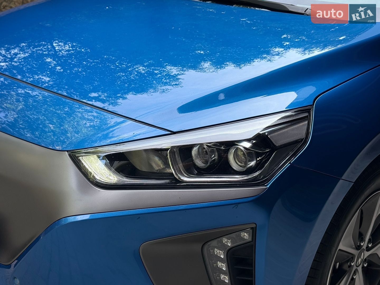Hyundai Ioniq 2016 VIN KMHC851HFHU002142 фото оголошення 3 з 72