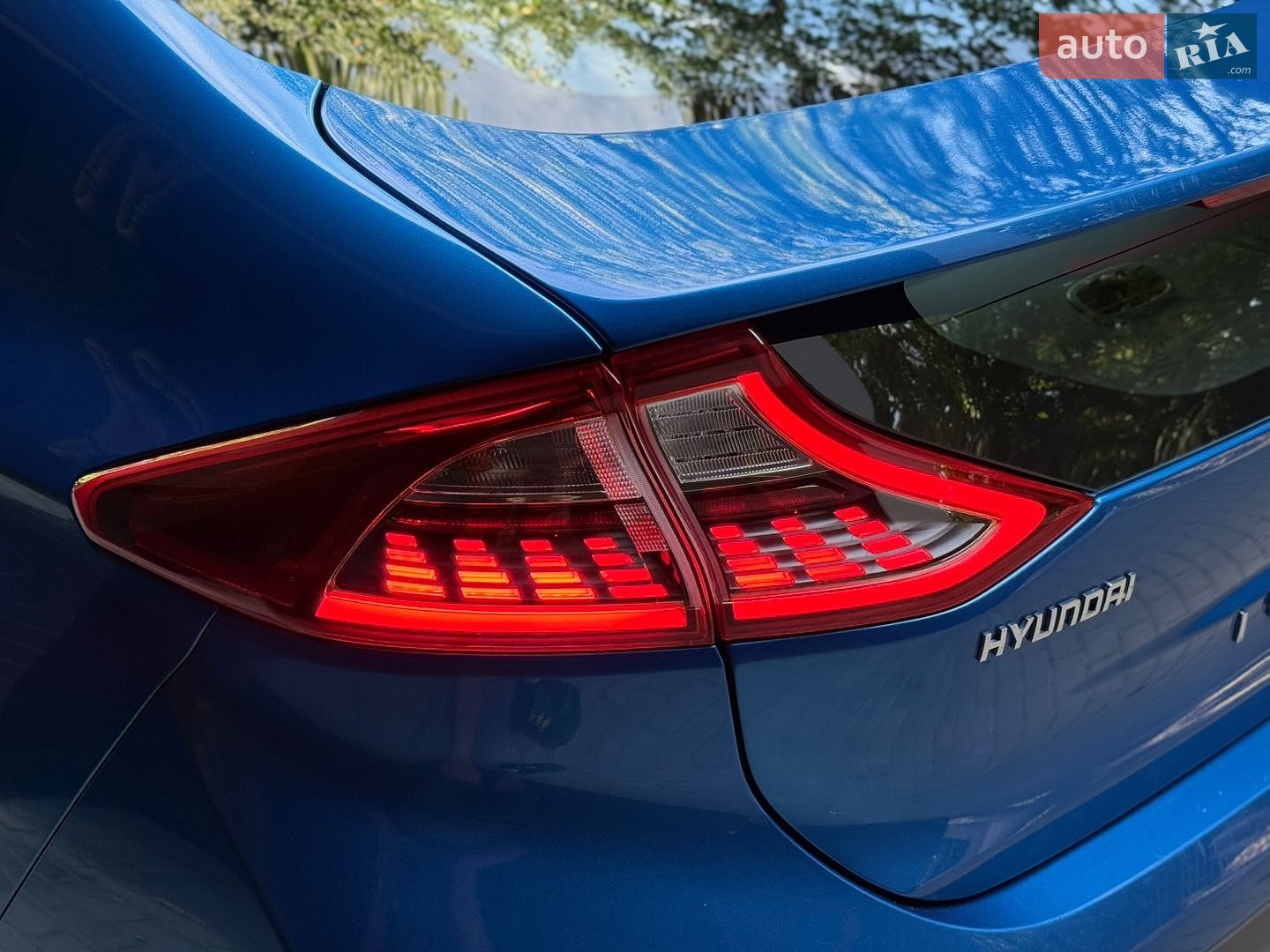 Hyundai Ioniq 2016 VIN KMHC851HFHU002142 фото оголошення 9 з 72
