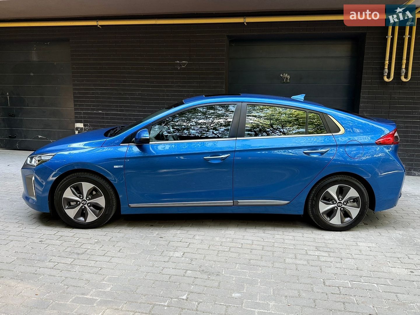 Hyundai Ioniq 2016 VIN KMHC851HFHU002142 фото оголошення 5 з 72