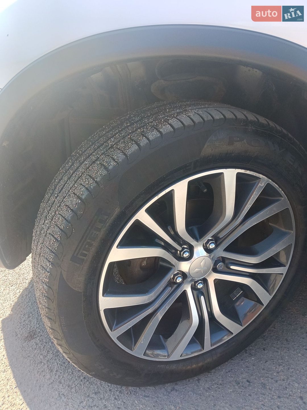 Mitsubishi Outlander Sport 2018 VIN JA4AR4AWXJU010009 фото оголошення 2 з 19