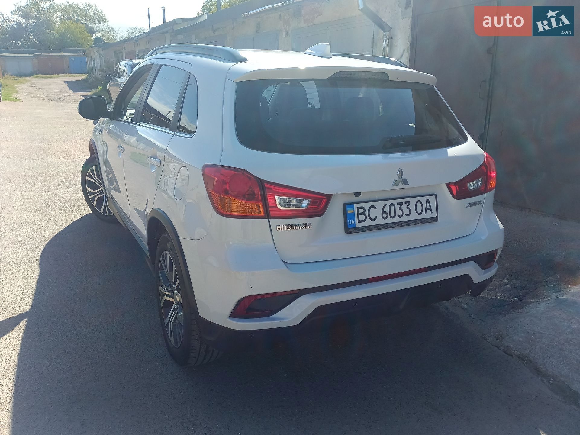 Mitsubishi Outlander Sport 2018 VIN JA4AR4AWXJU010009 фото оголошення 7 з 19