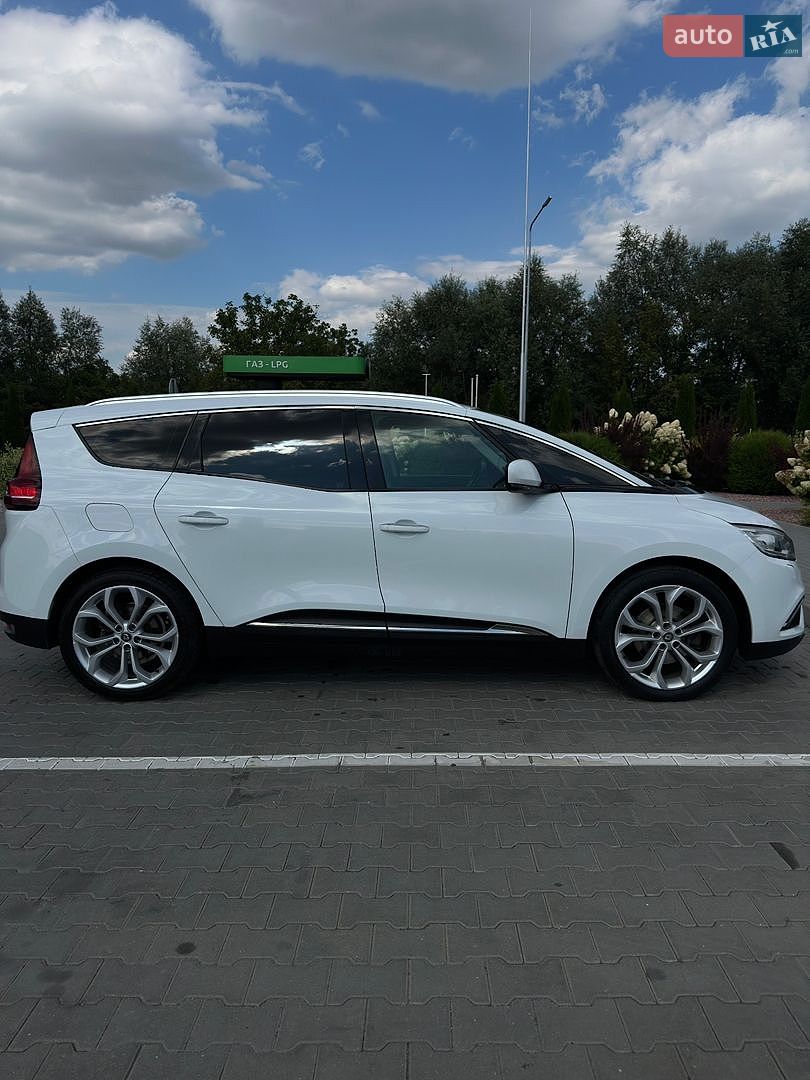 Renault Grand Scenic 2017 VIN VF1RFA00158589918 фото оголошення 2 з 16
