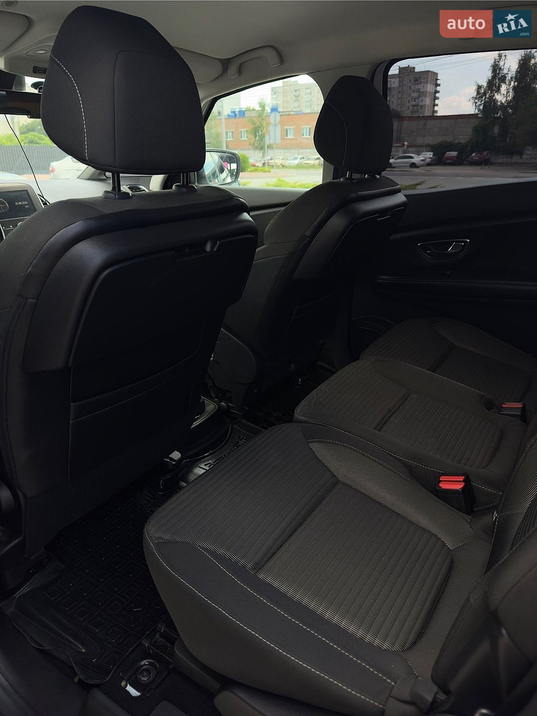Renault Grand Scenic 2017 VIN VF1RFA00158589918 фото оголошення 13 з 16