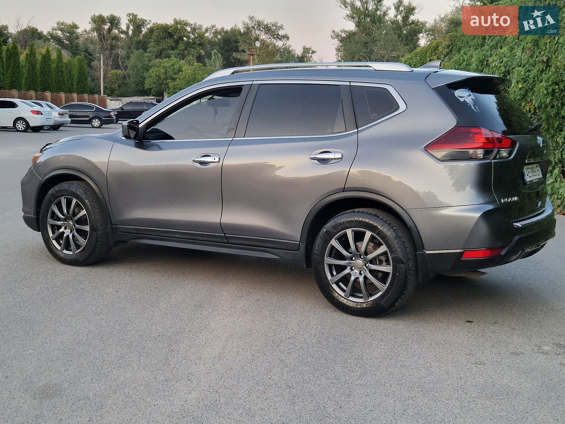 Nissan Rogue 2018 VIN KNMAT2MT7JP560599 фото оголошення 6 з 12