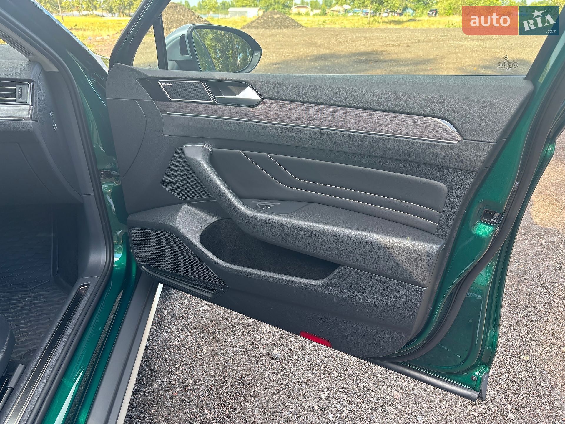 Volkswagen Passat Alltrack 2020 VIN WVWZZZ3CZLE142559 фото оголошення 15 з 37