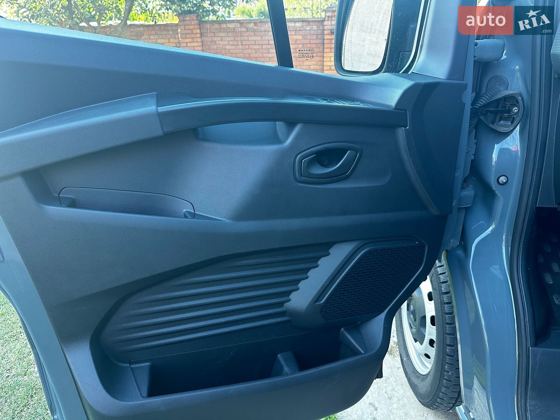 Renault Trafic 2023 VIN VF1FL000X70179013 фото оголошення 65 з 92