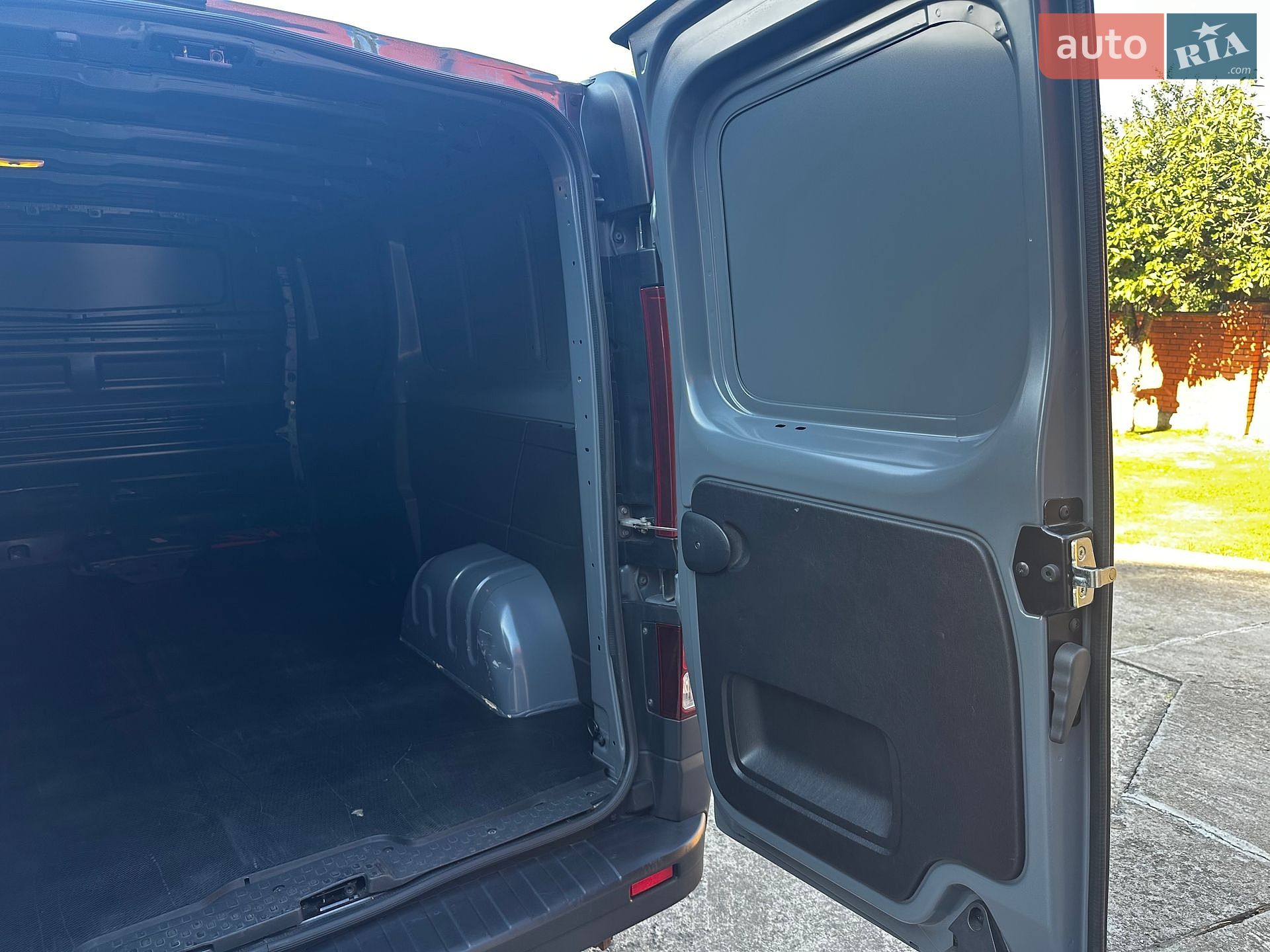 Renault Trafic 2023 VIN VF1FL000X70179013 фото оголошення 72 з 92