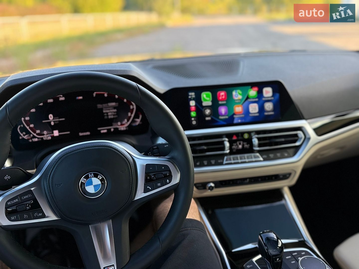 BMW 3 Series 2019 VIN WBA5R1C58KAK09506 фото оголошення 17 з 23