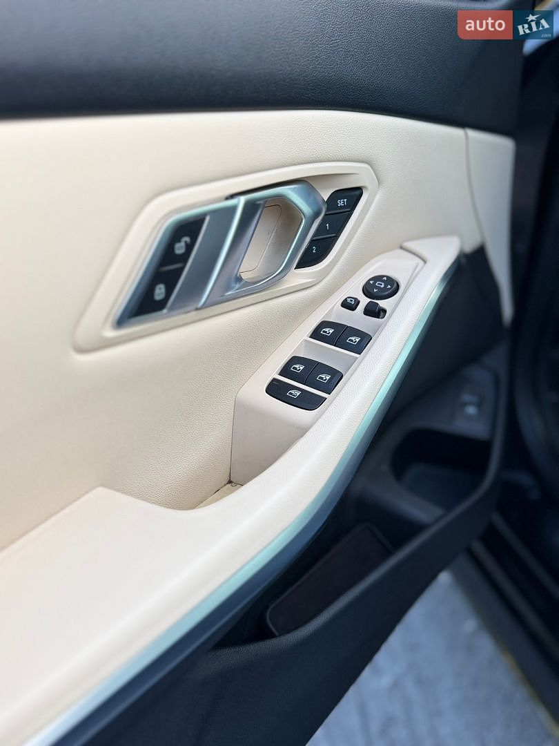 BMW 3 Series 2019 VIN WBA5R1C58KAK09506 фото оголошення 21 з 23