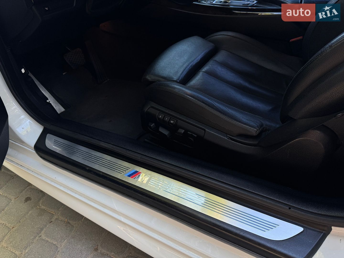 BMW 6 Series 2014 VIN WBALW3C55FC893050 фото оголошення 14 з 23