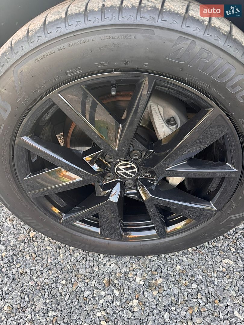 Volkswagen Touareg 2023 VIN WVGZZZCR5PD028256 фото оголошення 21 з 21