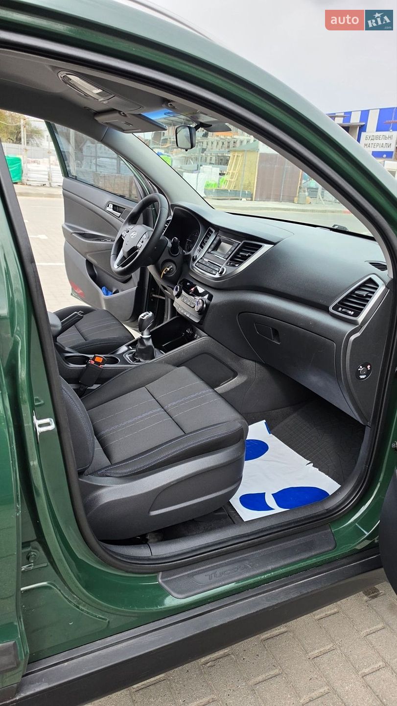Hyundai Tucson 2017 VIN TMAJ281ACHJ460160 фото оголошення 39 з 44