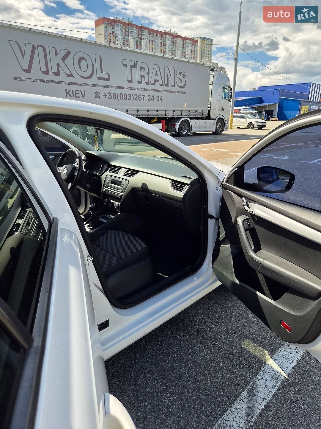 Skoda Octavia 2014 VIN TMBAC2NE8EB008743 фото оголошення 31 з 62