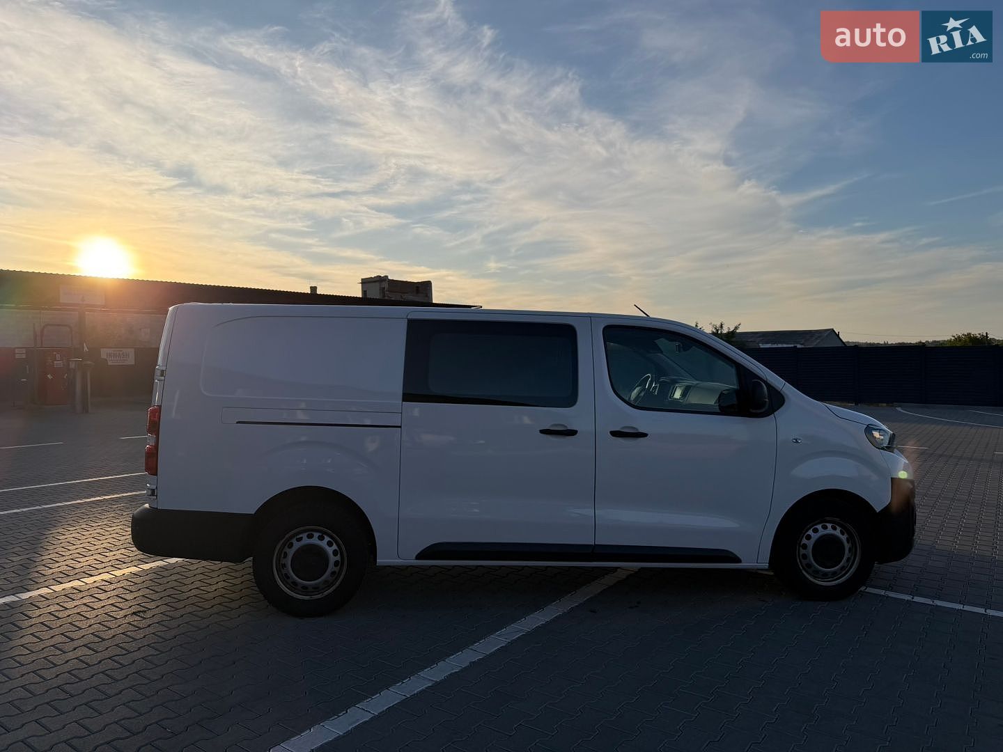 Peugeot Expert 2021 VIN VF3VFAHKKM7842131 фото оголошення 10 з 40
