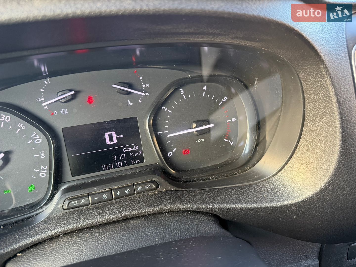 Peugeot Expert 2021 VIN VF3VFAHKKM7842131 фото оголошення 28 з 40