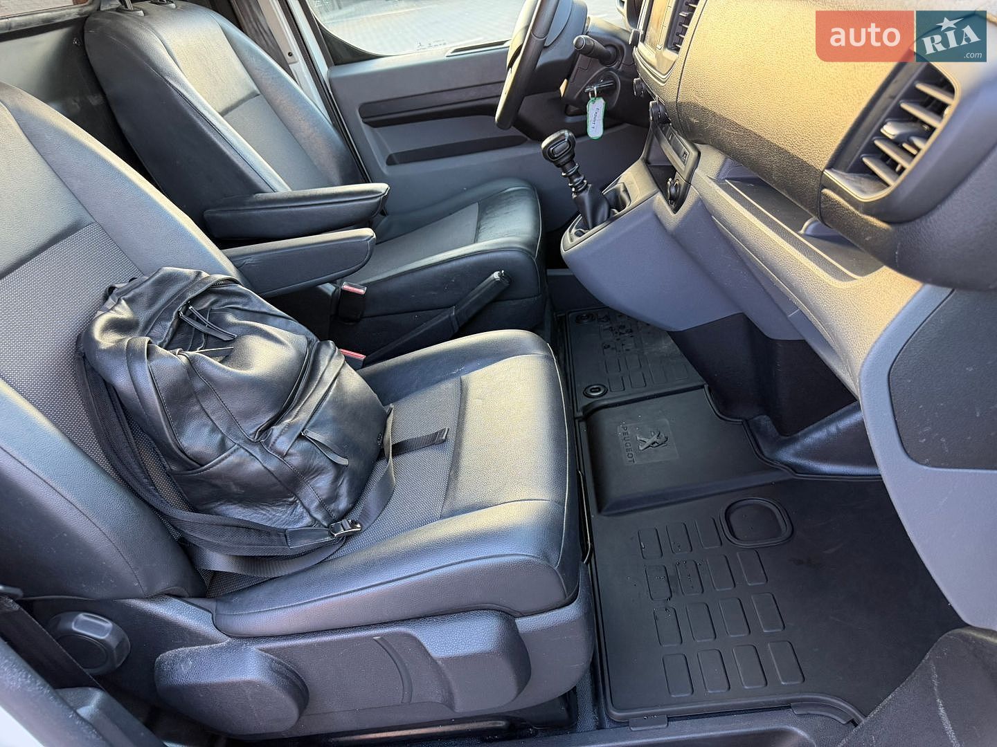 Peugeot Expert 2021 VIN VF3VFAHKKM7842131 фото оголошення 33 з 40