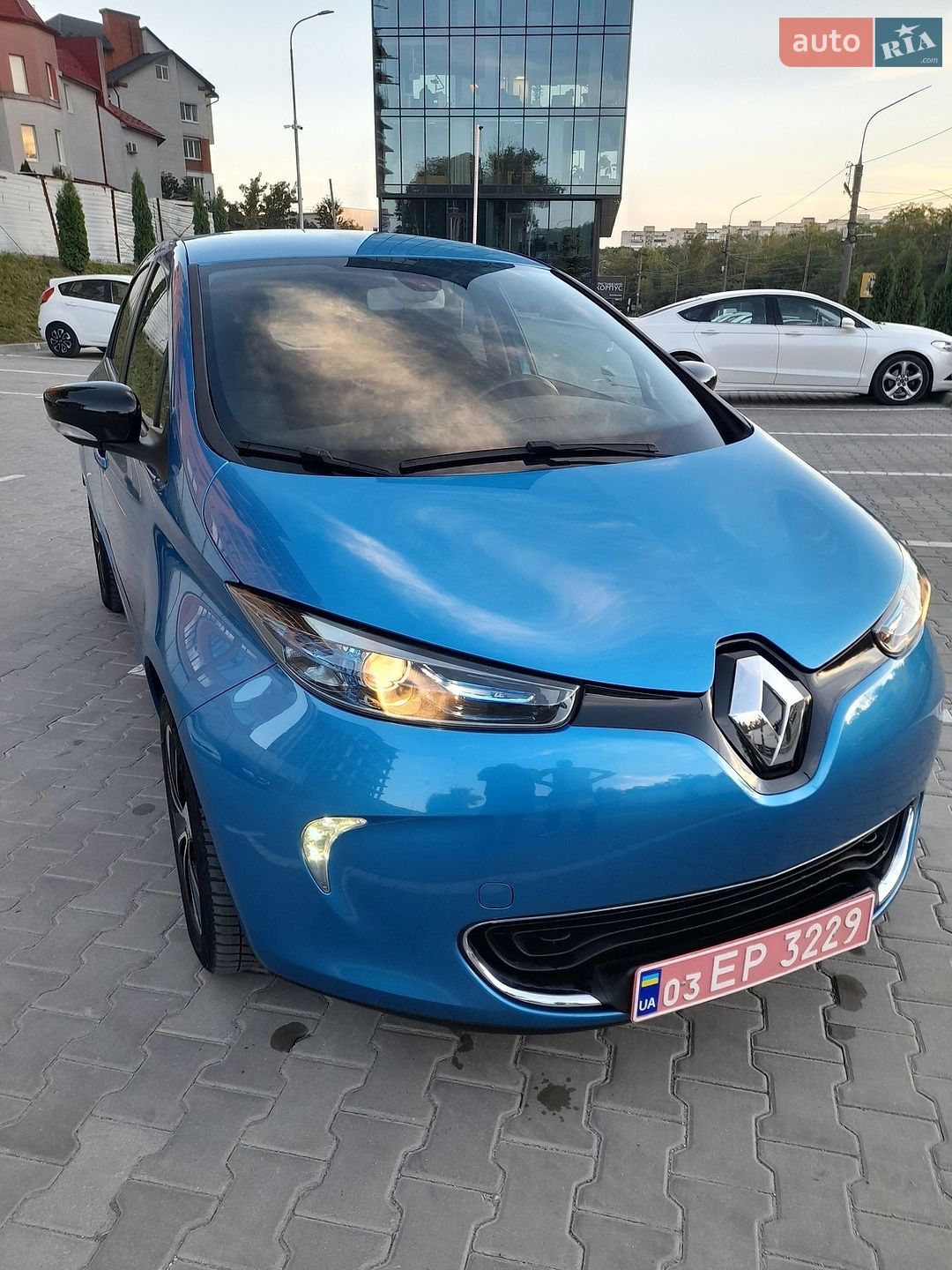 Renault Zoe 2018 VIN VF1AGVYF059753658 фото оголошення 4 з 28