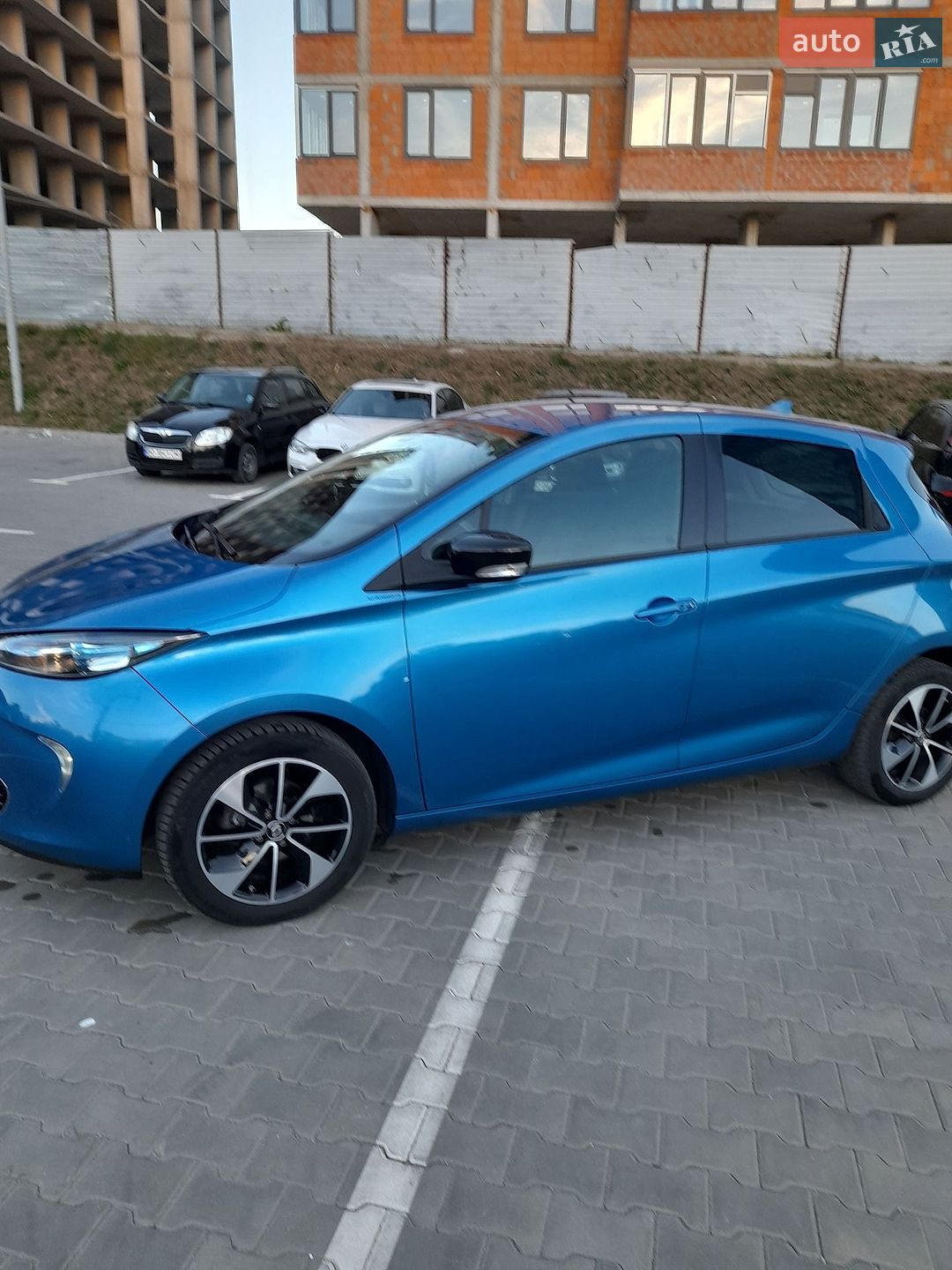 Renault Zoe 2018 VIN VF1AGVYF059753658 фото оголошення 7 з 28