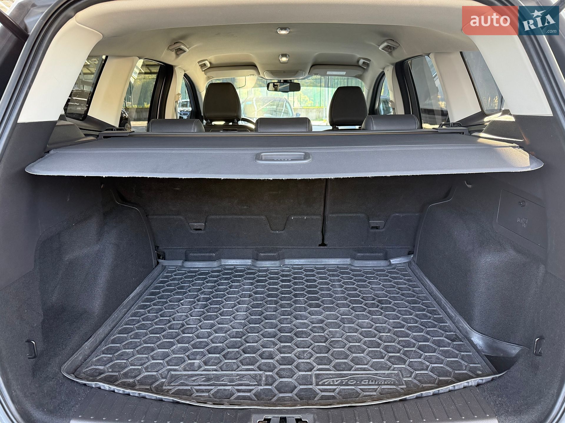 Ford Kuga 2019 VIN WF0AXXWPMAKJ60115 фото оголошення 25 з 80