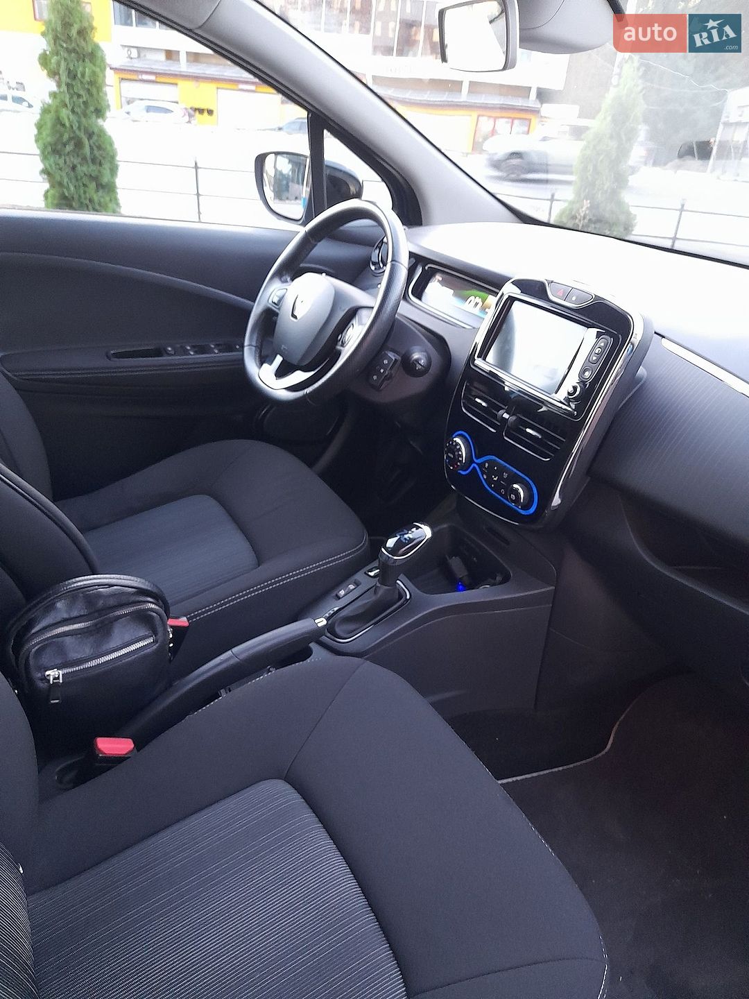 Renault Zoe 2018 VIN VF1AGVYF059753658 фото оголошення 11 з 28