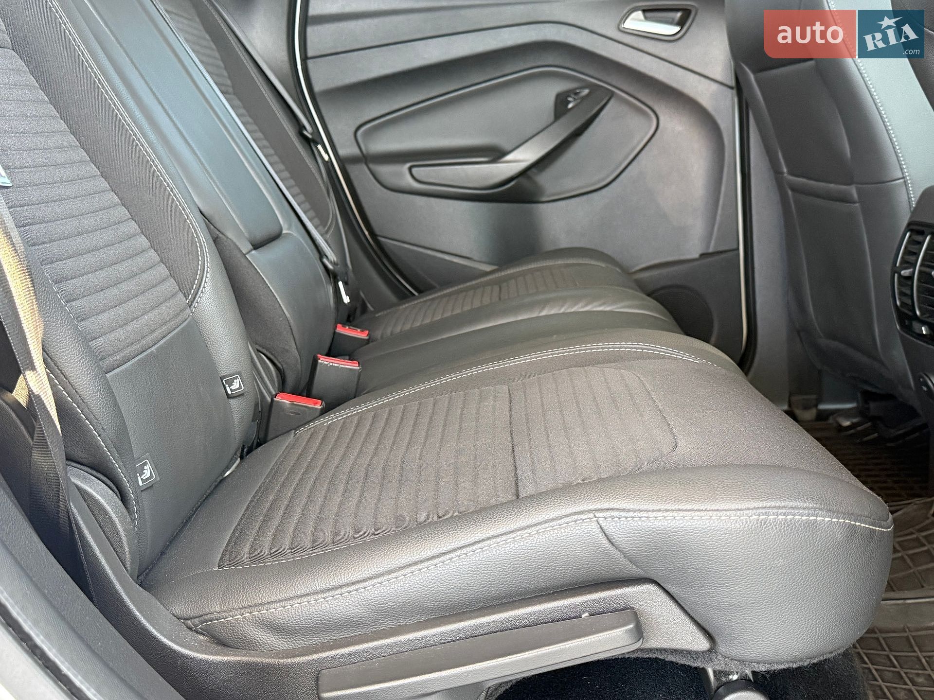 Ford Kuga 2019 VIN WF0AXXWPMAKJ60115 фото оголошення 30 з 80