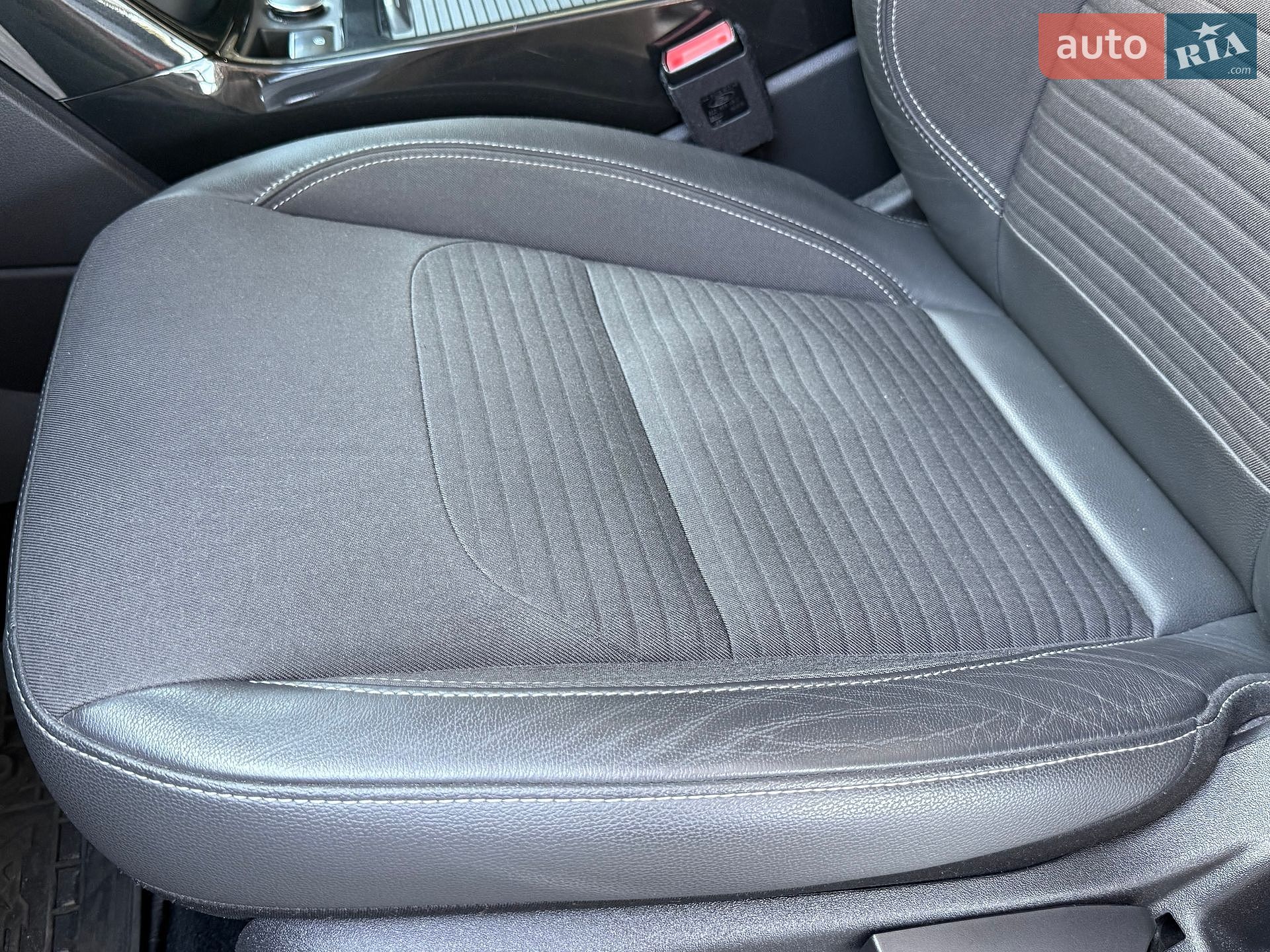 Ford Kuga 2019 VIN WF0AXXWPMAKJ60115 фото оголошення 37 з 80