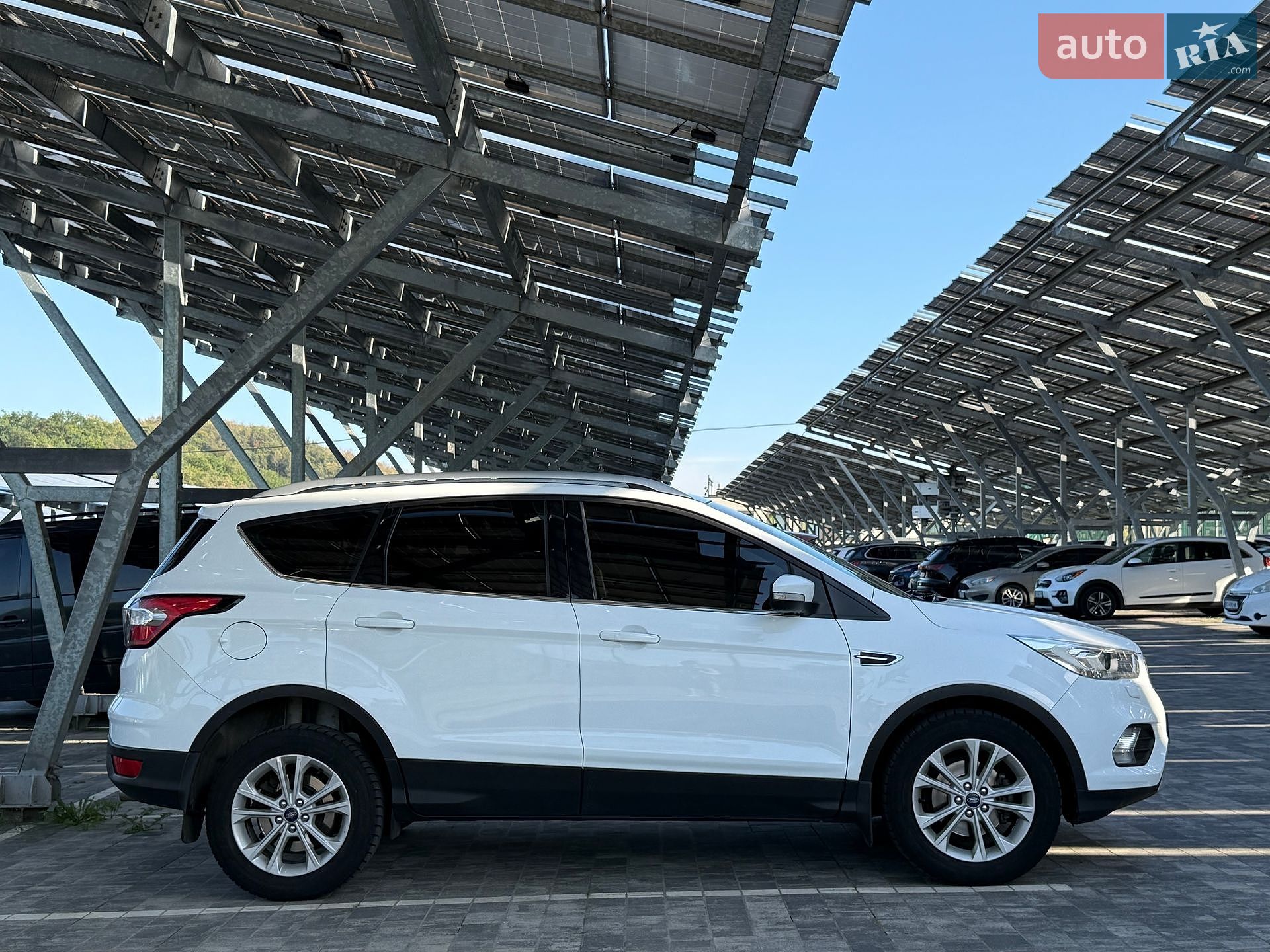 Ford Kuga 2019 VIN WF0AXXWPMAKJ60115 фото оголошення 50 з 80