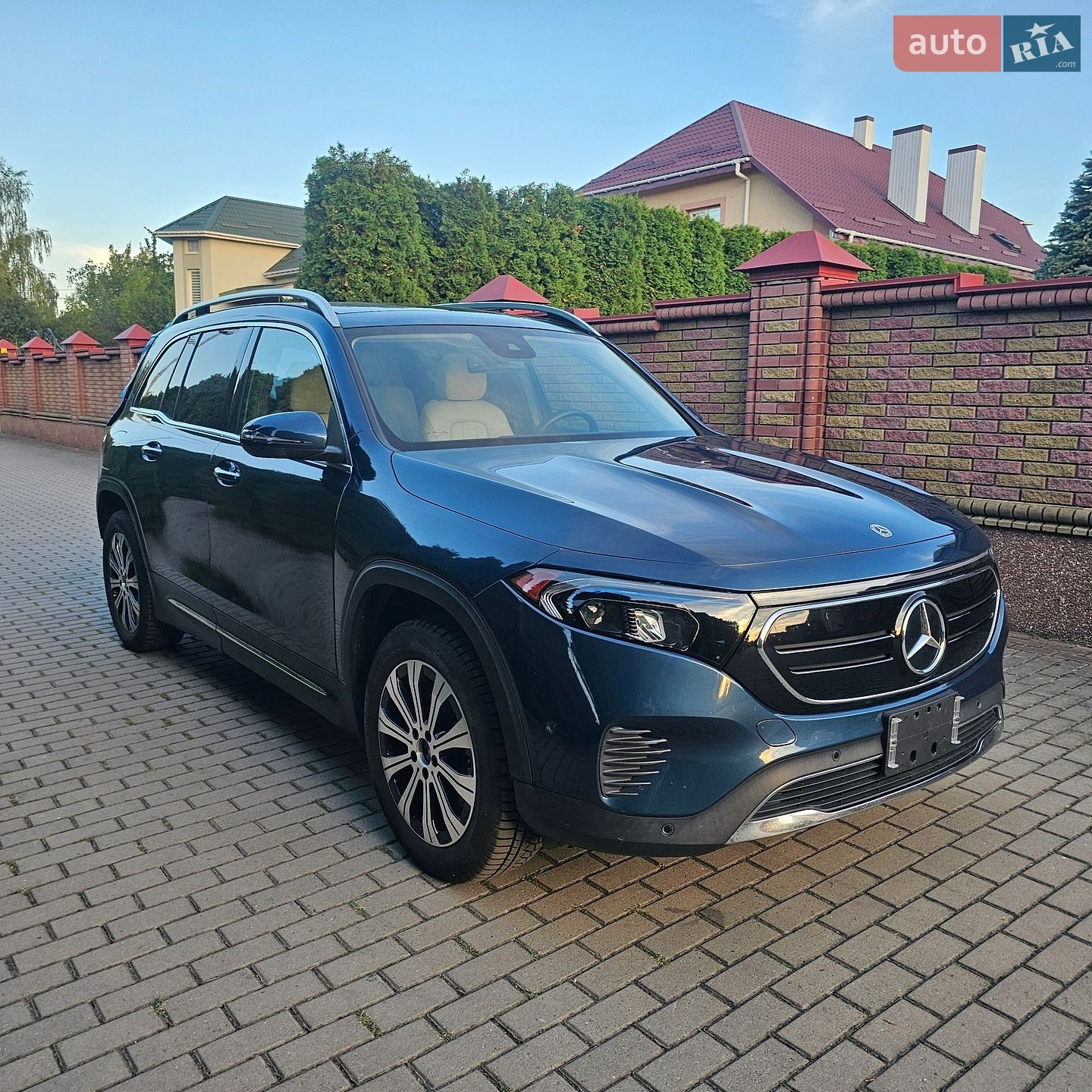 Mercedes-Benz EQB 2022 VIN W1N9M0KB0NN007611 фото оголошення 3 з 34