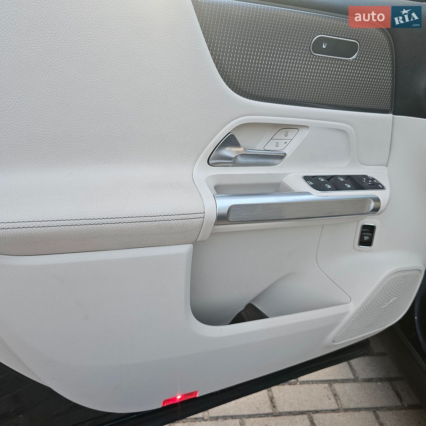 Mercedes-Benz EQB 2022 VIN W1N9M0KB0NN007611 фото оголошення 21 з 34