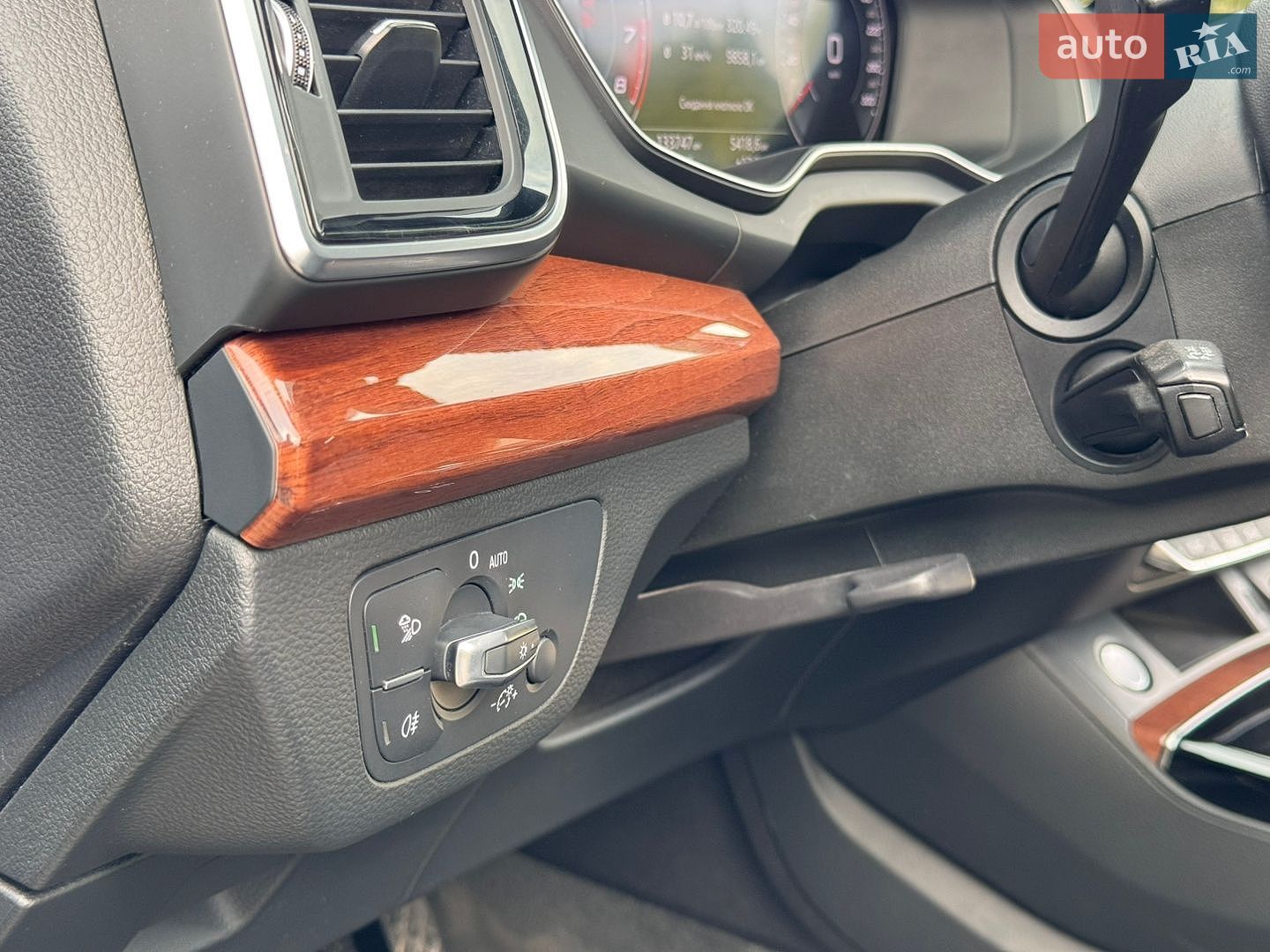 Audi Q5 2021 VIN WA1AAAFY0M2002243 фото оголошення 28 з 30