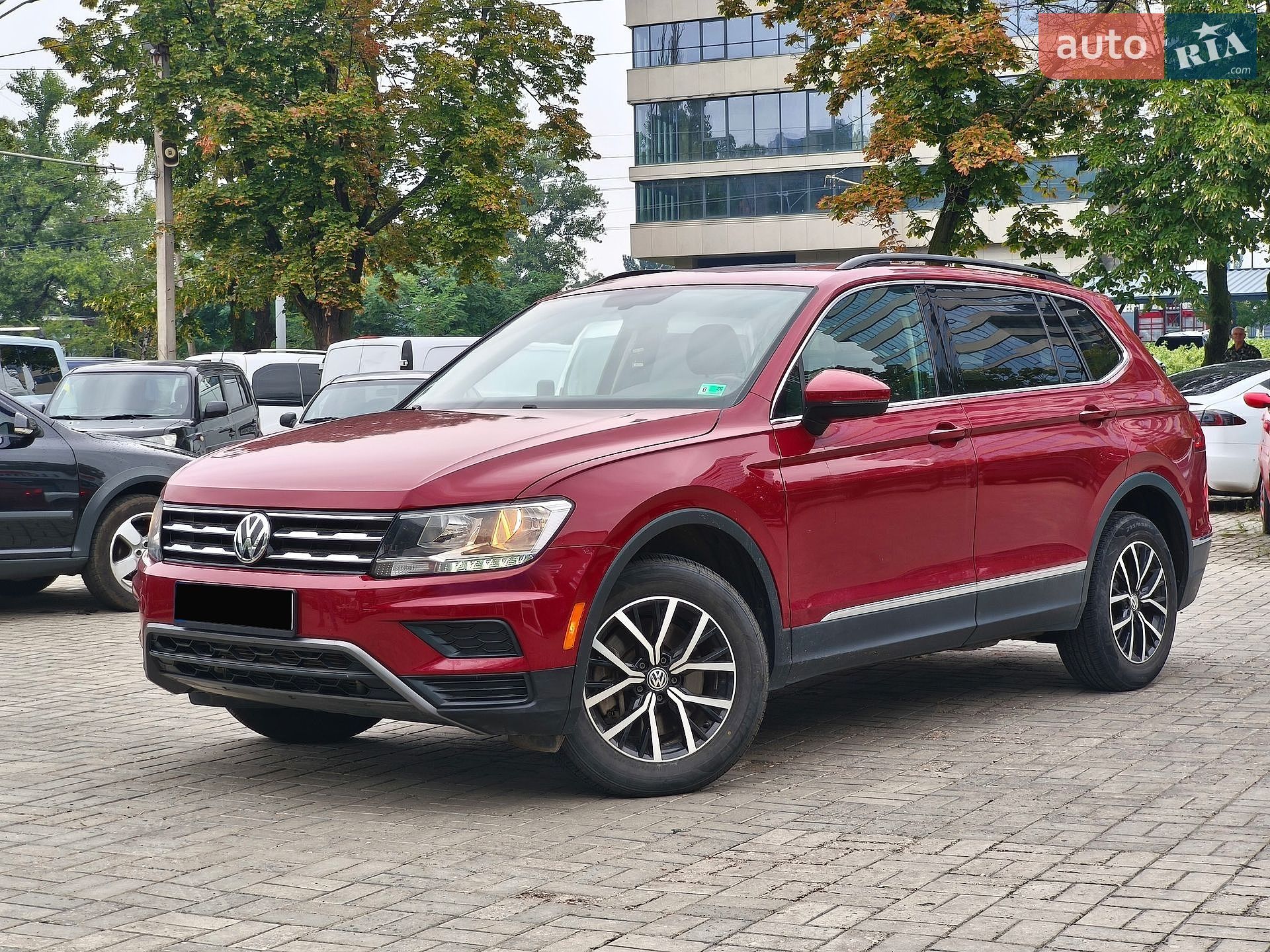 VOLKSWAGEN TIGUAN 2021 VIN 3VV2B7AX4MM093469 фото оголошення 2 з 32
