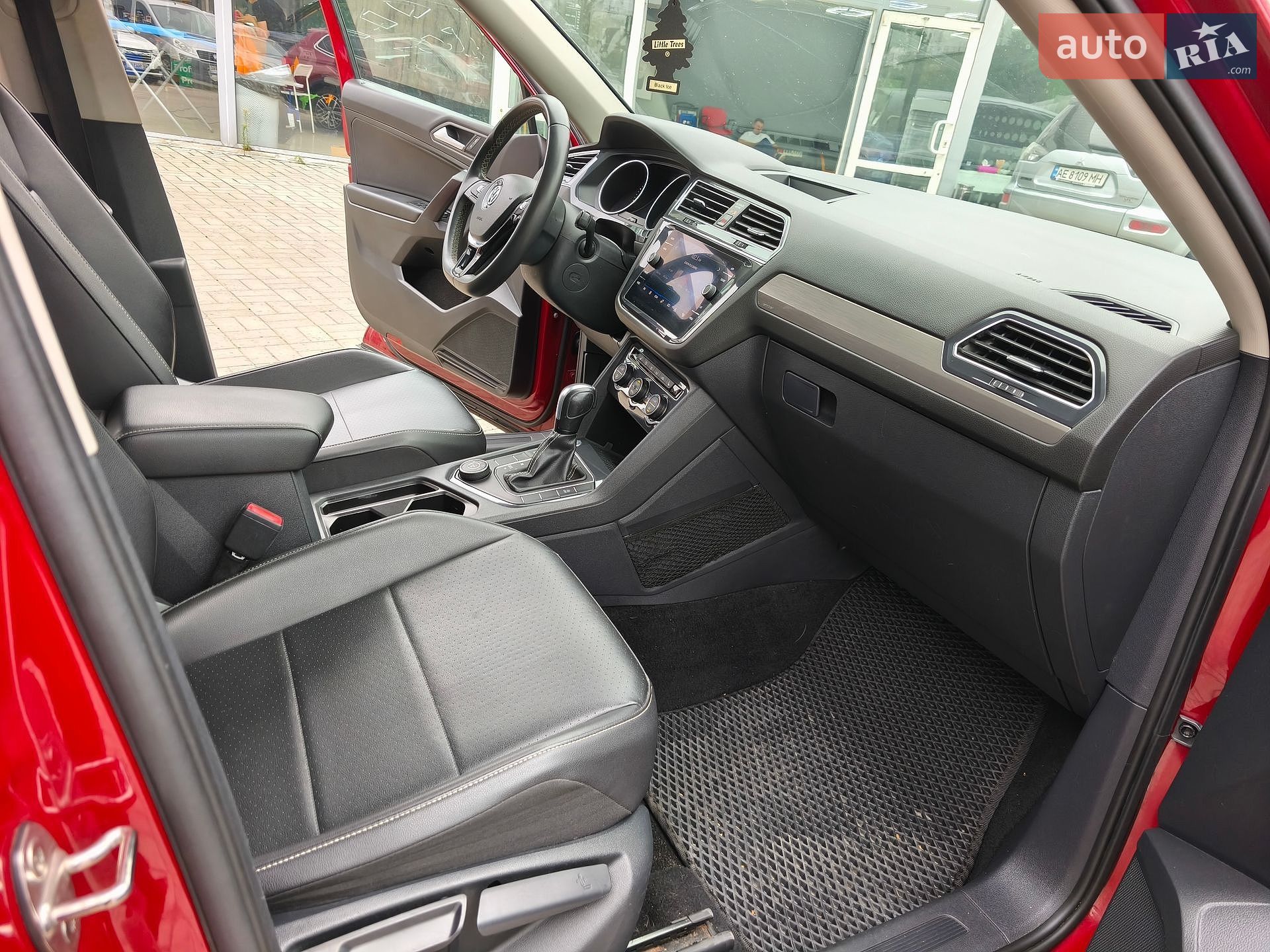 VOLKSWAGEN TIGUAN 2021 VIN 3VV2B7AX4MM093469 фото оголошення 16 з 32
